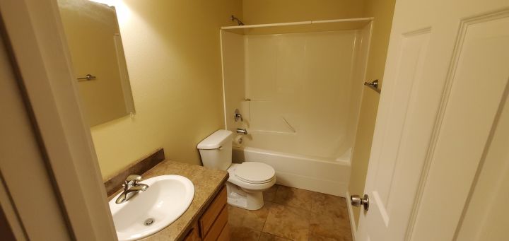 One of 2 Full Bathrooms